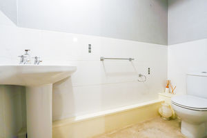 Photo 25- click for photo gallery